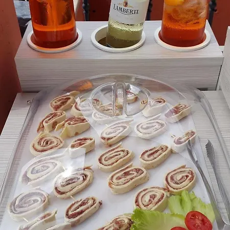 Apart-hotel Relais Olivi 3*