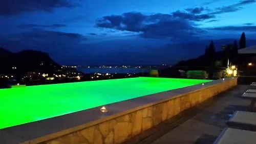 Relais Olivi Костермано