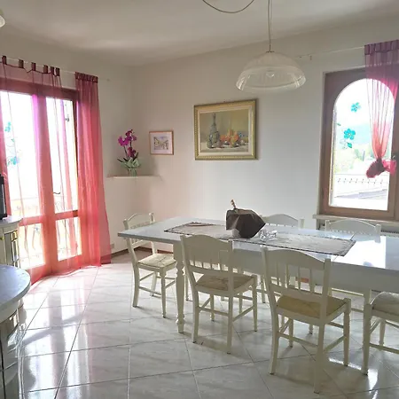 Relais Olivi Aparthotel Costermano