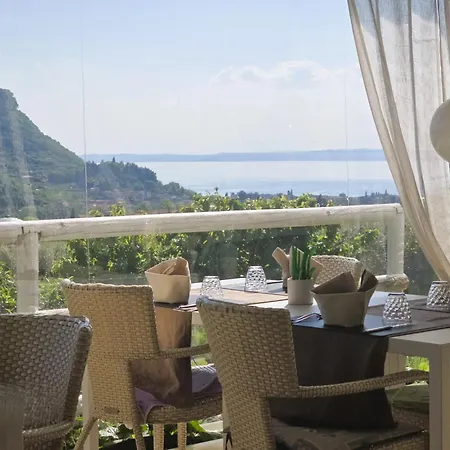 Aparthotel Relais Olivi 3*
