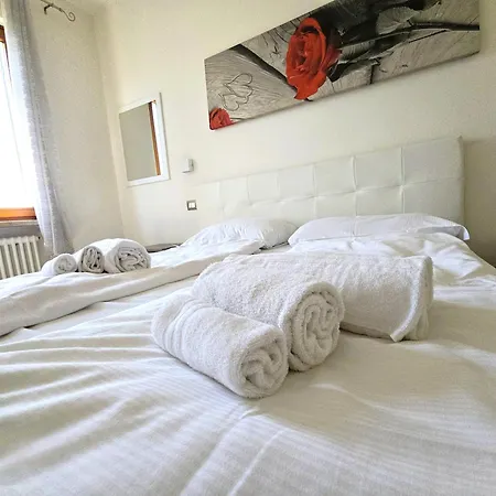 Aparthotel Relais Olivi Costermano