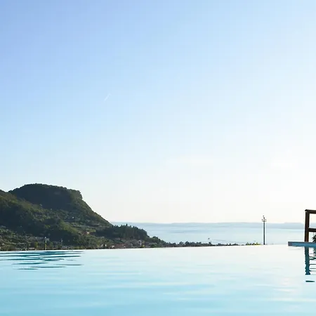 Relais Olivi Aparthotel 3*