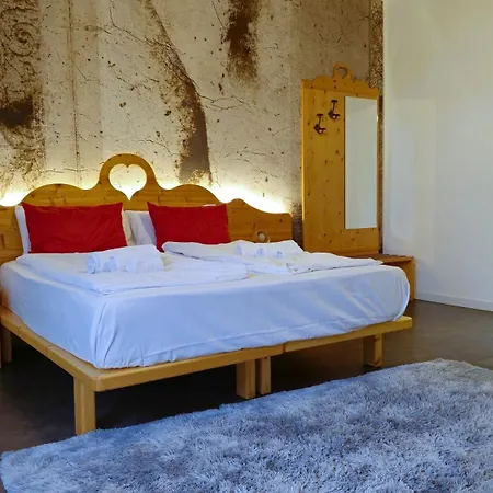Relais Olivi Aparthotel Costermano