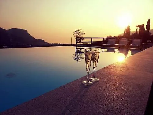 Relais Olivi 3* Costermano